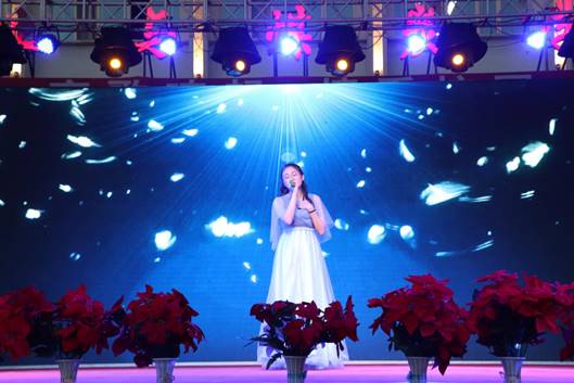 说明:null-2069bfcbc3b2d2c7